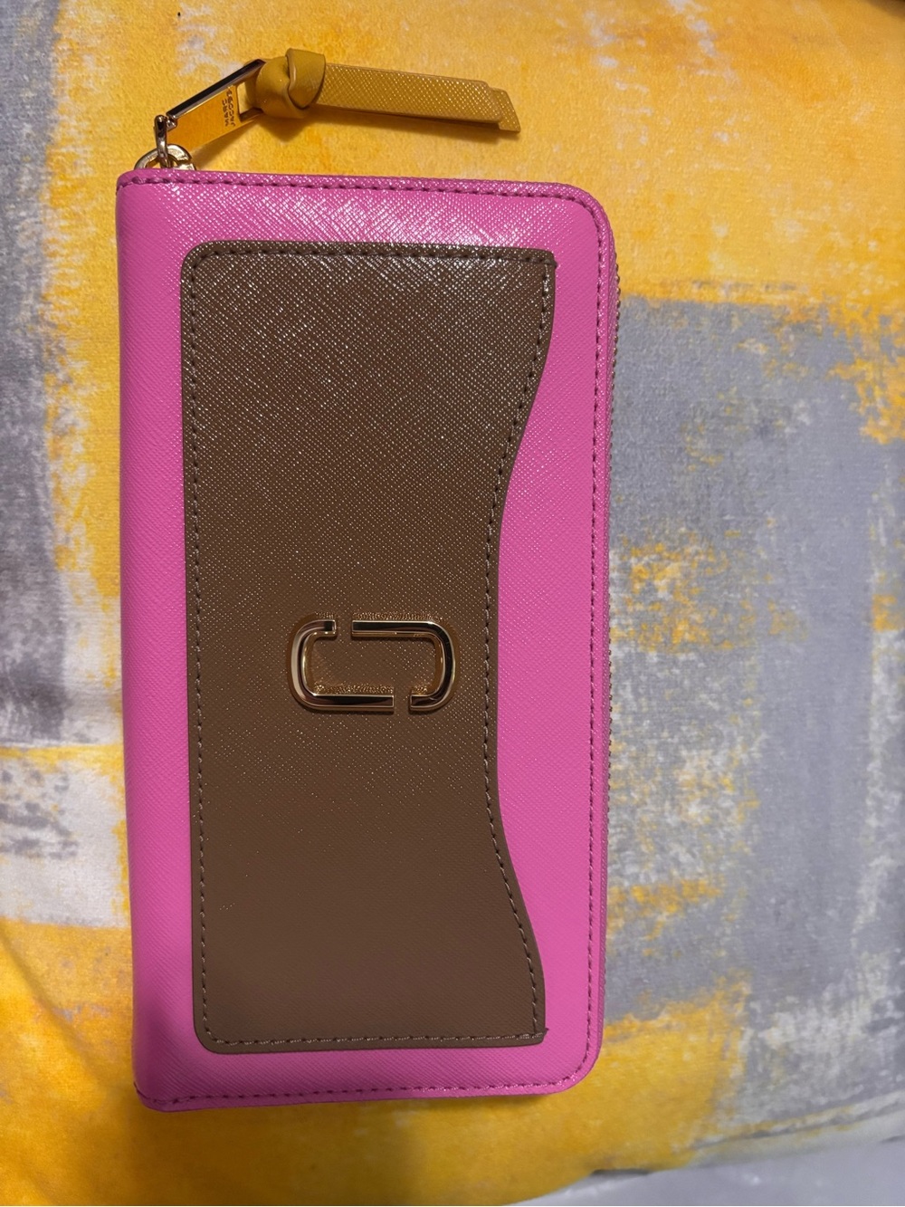 New Marc Jacobs The Snapshot pink large zip wallet - Picture 2 of 9